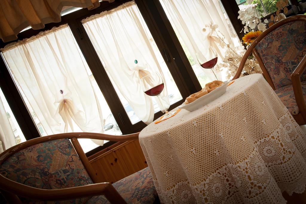 Albergo Ristorante Il Fungo Santa Fiora Exterior photo